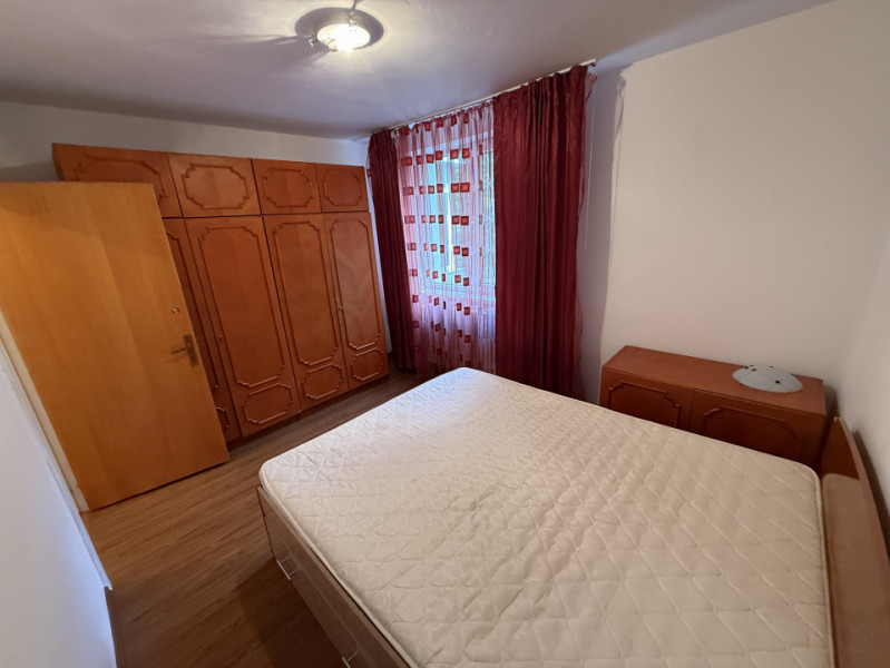 NEPTUN, 3 camere, etaj 3, semi-decomandat