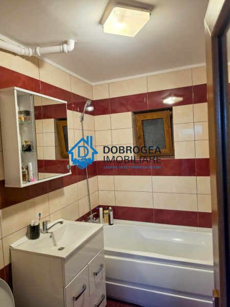 ETAJ 1 , 3 CAMERE DECOMANDAT -ZONA E3 