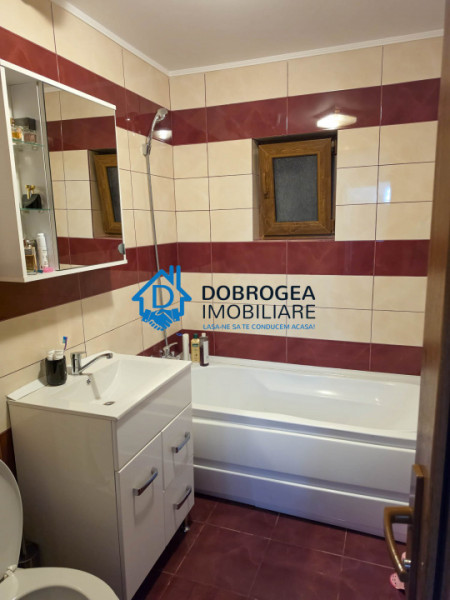ETAJ 1 , 3 CAMERE DECOMANDAT -ZONA E3 