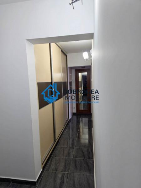 ETAJ 1 , 3 CAMERE DECOMANDAT -ZONA E3 