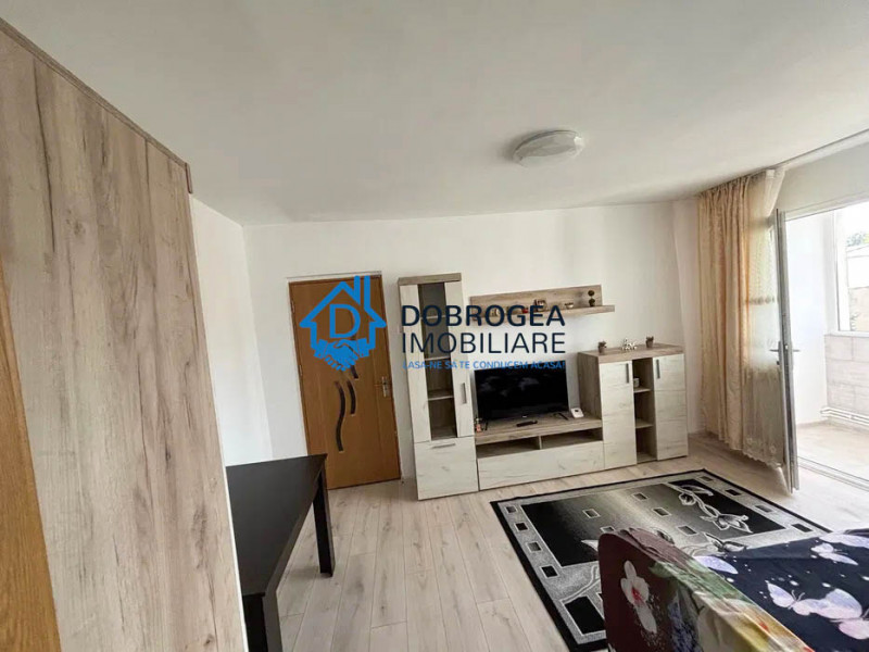 VEST- APARTAMENT 2 CAMERE ,CENTRALA GAZ