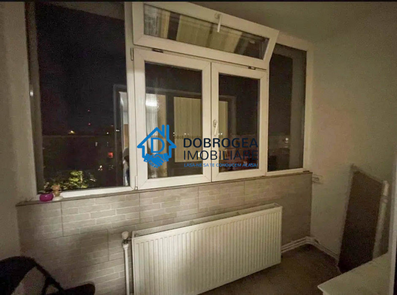 VEST- APARTAMENT 2 CAMERE ,CENTRALA GAZ