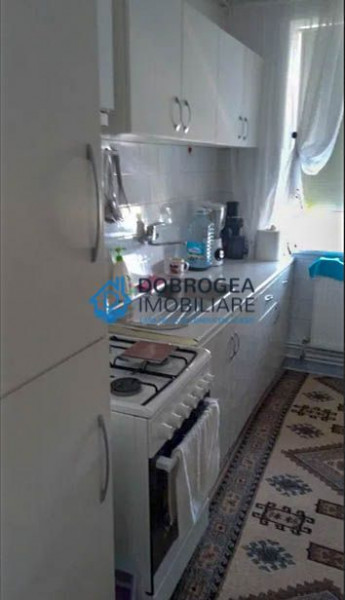 Piata Noua, 2 camere, 50 mp, renovat, centrala pe gaz, aer conditionat