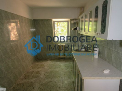 Peco, 2 cam, parter inalt, decomandat