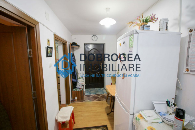 Zona Eroilor, casa 2 camere, centrala termica