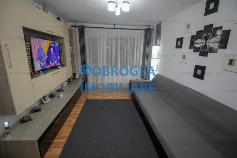 Portului, apartament 2 camere 54 mp, renovat, centrala pe gaz