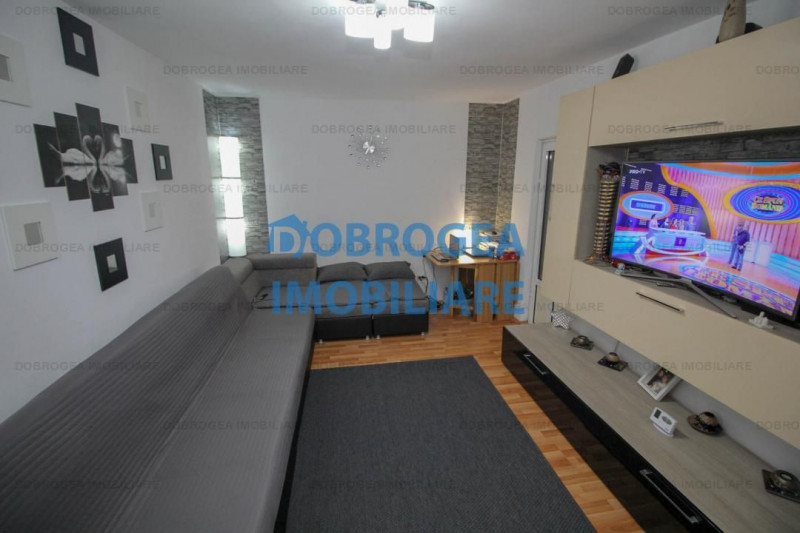 Portului, apartament 2 camere 54 mp, renovat, centrala pe gaz