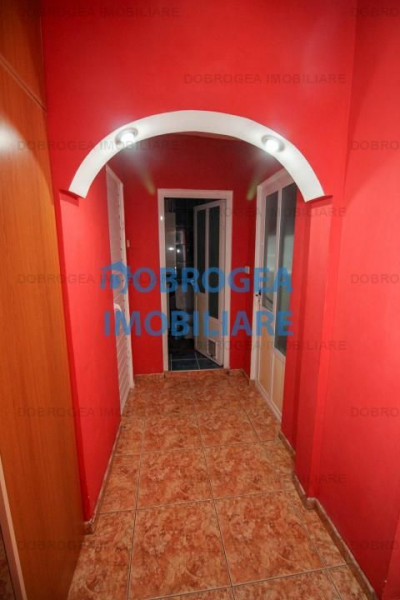 Portului, apartament 2 camere 54 mp, renovat, centrala pe gaz