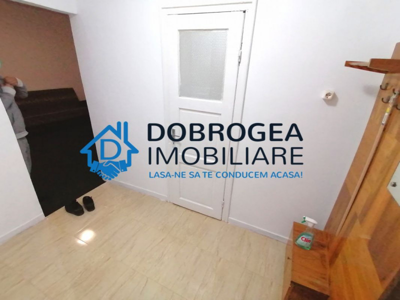 2 camere, et 1, balcon, Isaccei, partial renovat, semi mobilat