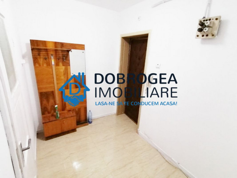 2 camere, et 1, balcon, Isaccei, partial renovat, semi mobilat