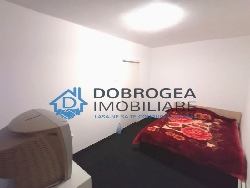 2 camere, et 1, balcon, Isaccei, partial renovat, semi mobilat