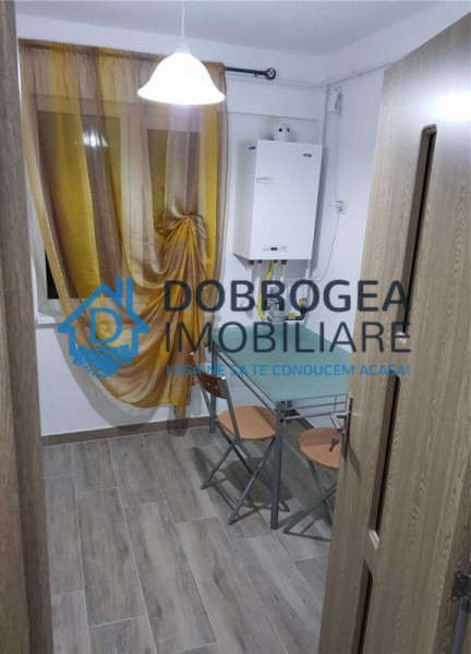 Vest X-uri,, 3 camere, mobilat si utilat complet, centrala termca, garaj