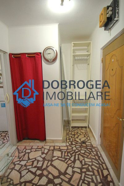 2 camere, et 2, centrala gaz,, imbunatatit, Vest - X uri