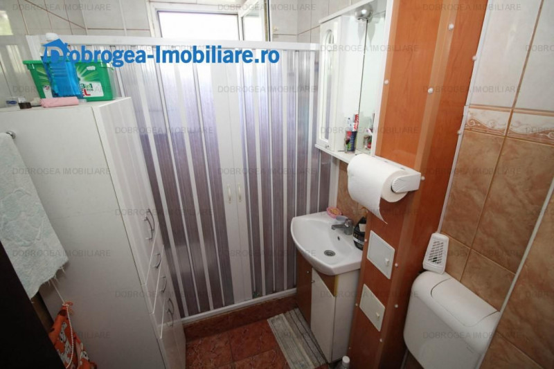 Hotel DELTA--Grigore Antipa, mobilat/ utilat, centrala pe gaz, renovat