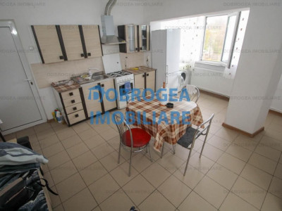 Spitalului-zona TBC, 4 camere, suprafata totala 110 mp, mobilat si utilat