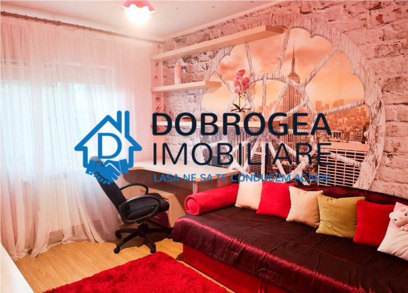C5, Str. Gavrilov Corneliu, 3 camere, 70 mp, etajul 2, centrala proprie