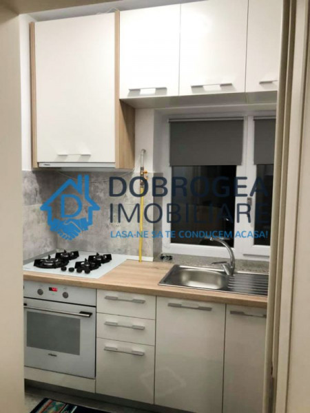 E3, casa cu 2 camere, centrala pe gaz, renovata, mobilata complet