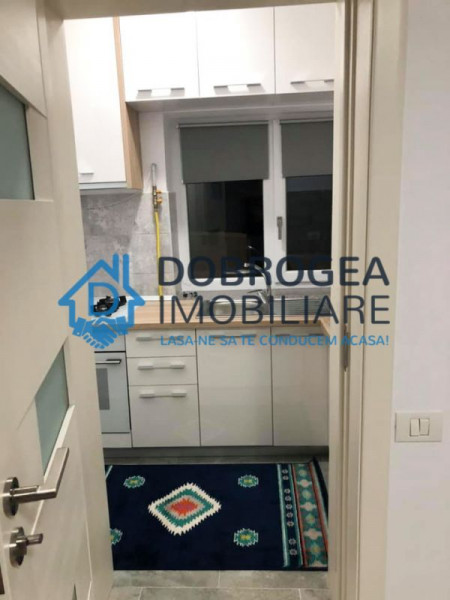 E3, casa cu 2 camere, centrala pe gaz, renovata, mobilata complet