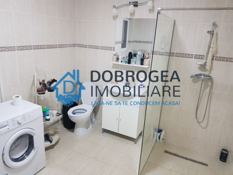 Zona centrala, casa cu 3 camere, 90 mp, mobilata ultramodern