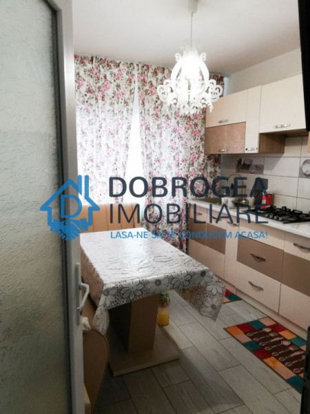 Alunisului, 3 camere, etajul 1, renovat, centrala proprie