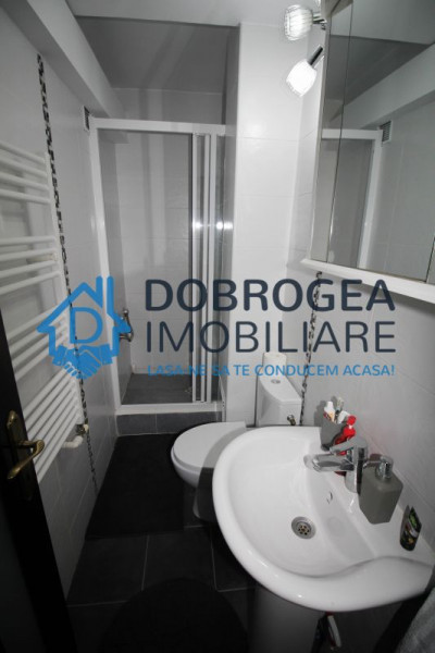 Zona Ultracentrala, 3 camere, 100 mp, mobilat si utilat