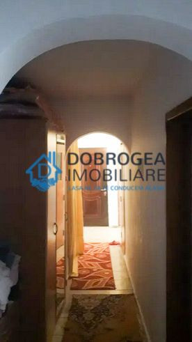 C5, 3 camere, etaj 4, mobilat