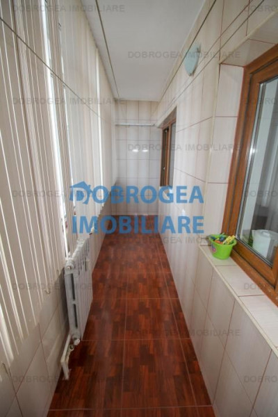 Victoriei, apartament 3 camere, 95 mp, parter inalt