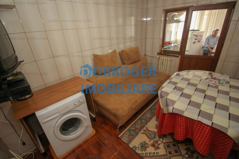 Victoriei, apartament 3 camere, 95 mp, parter inalt