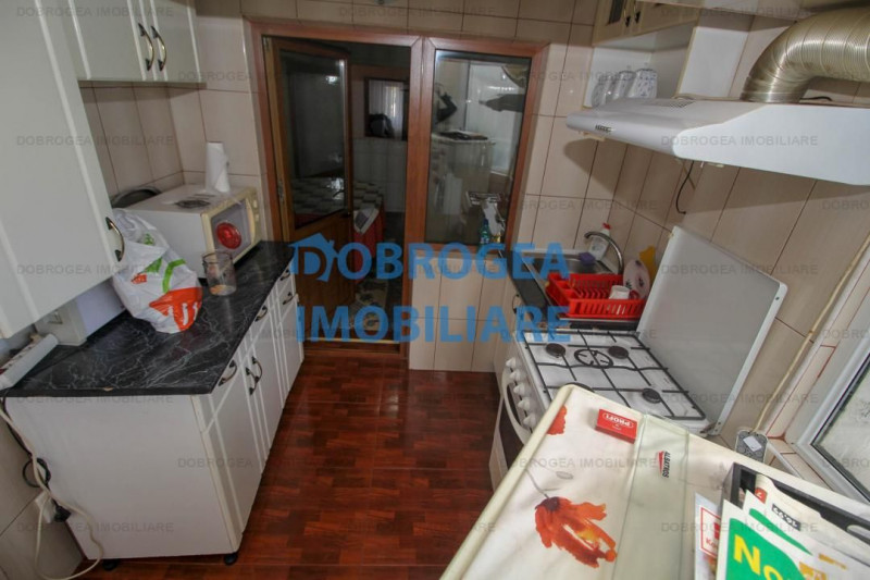 Victoriei, apartament 3 camere, 95 mp, parter inalt