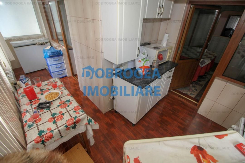 Victoriei, apartament 3 camere, 95 mp, parter inalt