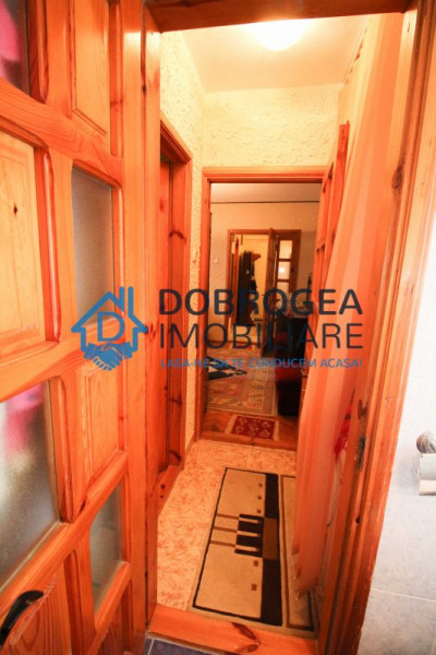 3 camere, centrala gaz, et 2, balcon, Isaccei