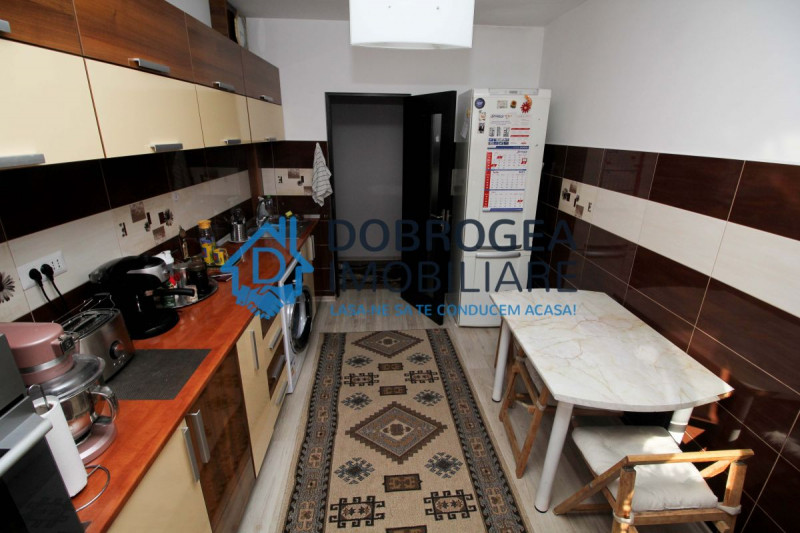 Zona ultracentrala, 3 camere, mobilat