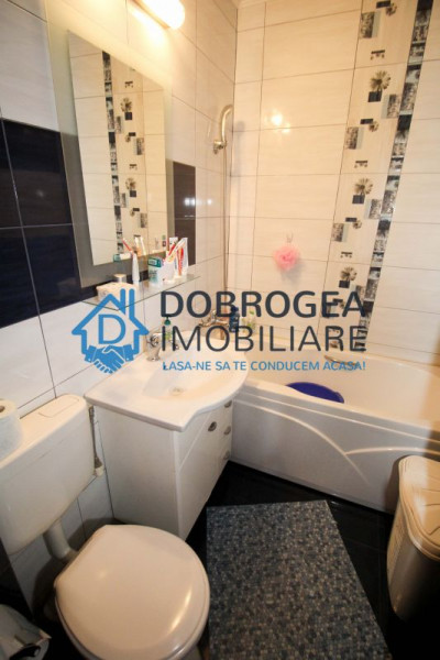 Zona ultracentrala, 3 camere, mobilat