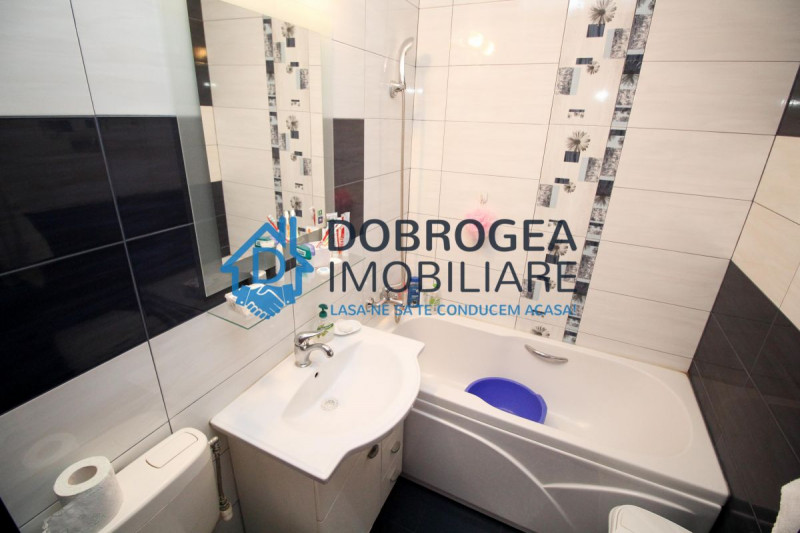 Zona ultracentrala, 3 camere, mobilat