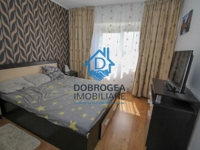 Peco, 3 camere, 82 mp. centrala pe gaz, mobilat si utilat