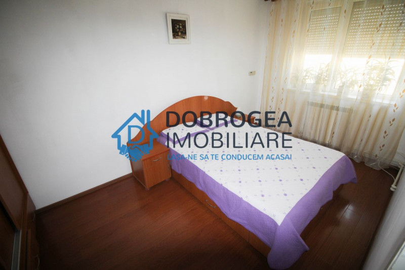 Zona Parcul Personalitatilor, 2 camere, etaj 3