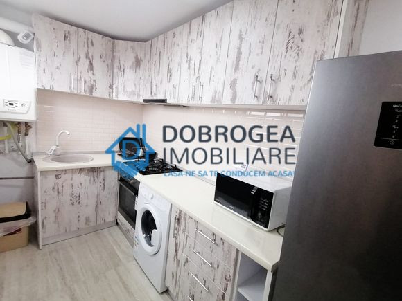 Zona Pacii, 2 camere, mobilat si utilat, loc de parcare