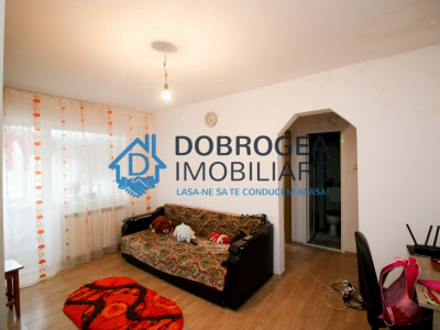 Vest, Etaj 4, 2 camere, 40 mp plus balcon