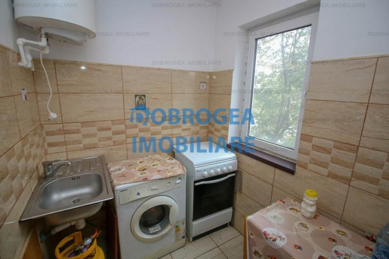 Neptun, apartament 3 camere, 40 mp, etaj 2