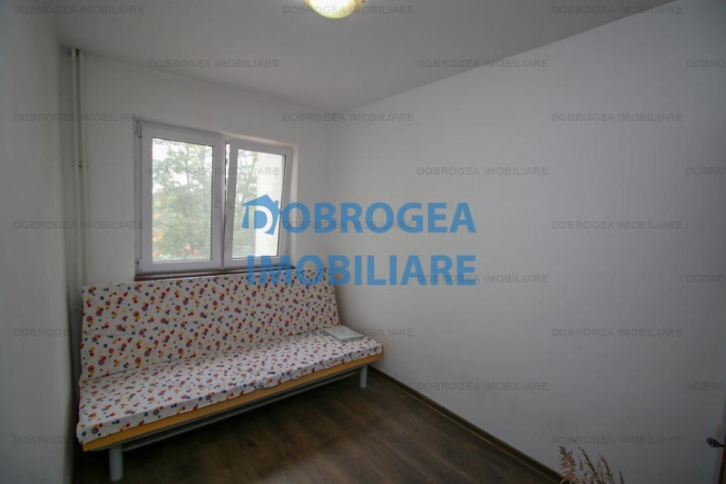 Neptun, apartament 3 camere, 40 mp, etaj 2