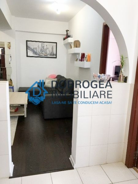 Victoriei, 3 camere, etajul 1, renovat, mobilat si utilat