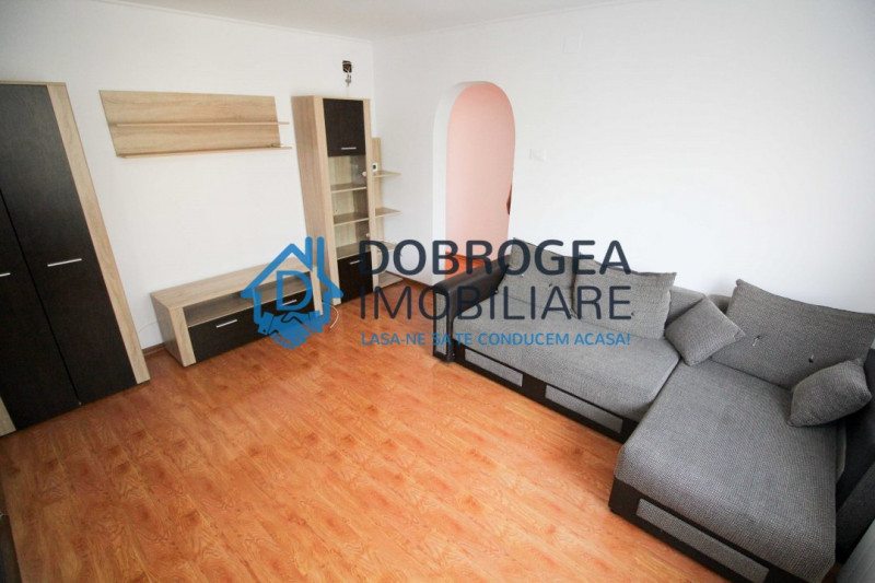 Spitalului, 3 camere, centrala proprie