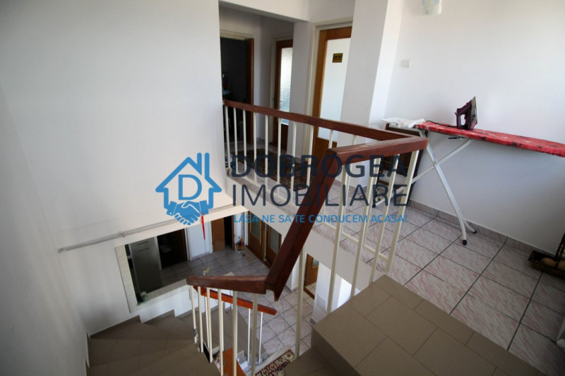 Duplex E3, 3 camere, 2 terase, centrala termica