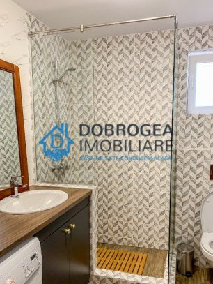 Spitalului, 2 camere, renovat, utilat si mobilat