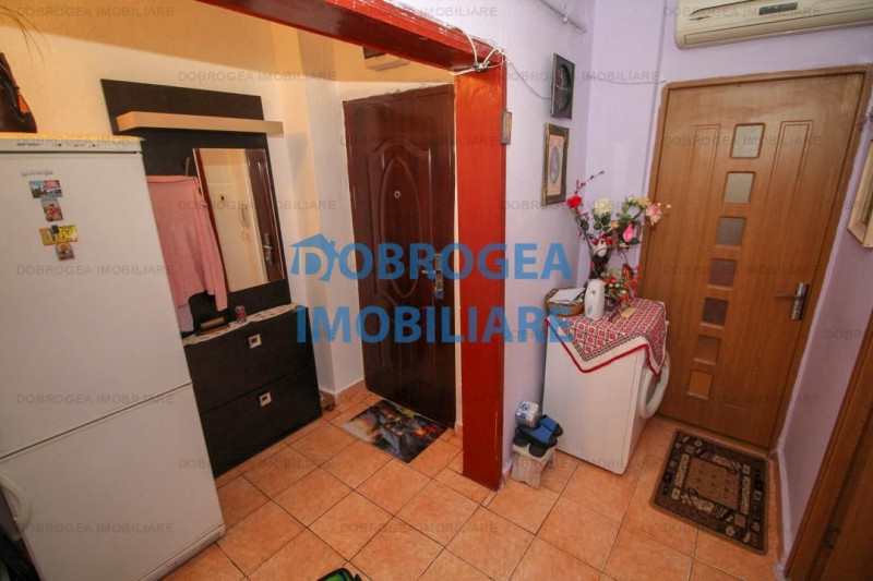 Faleza, apartament cu 3 camere, decomandat