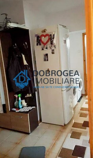 Spitalului, 2 camere, decomandat, centrala termica