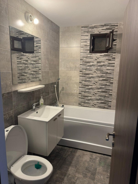 ZONA SPITALULUI- 2 CAMERE , RENOVAT, CENTRALA GAZ