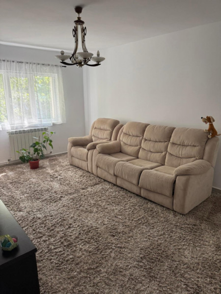 ZONA SPITALULUI- 2 CAMERE , RENOVAT, CENTRALA GAZ