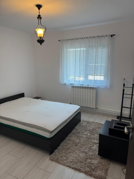 ZONA SPITALULUI- 2 CAMERE , RENOVAT, CENTRALA GAZ