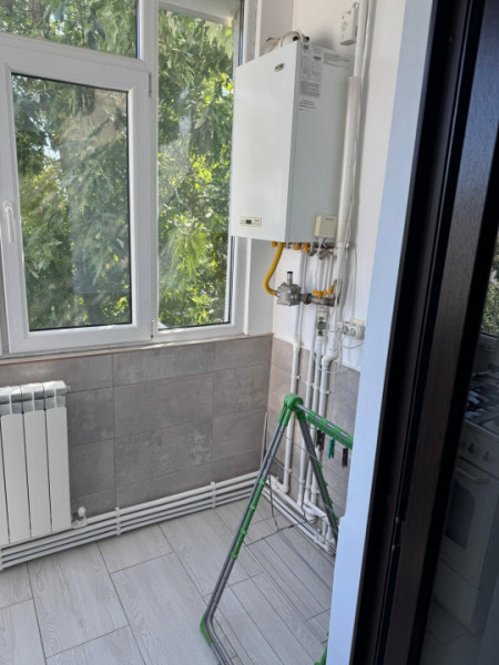 ZONA SPITALULUI- 2 CAMERE , RENOVAT, CENTRALA GAZ